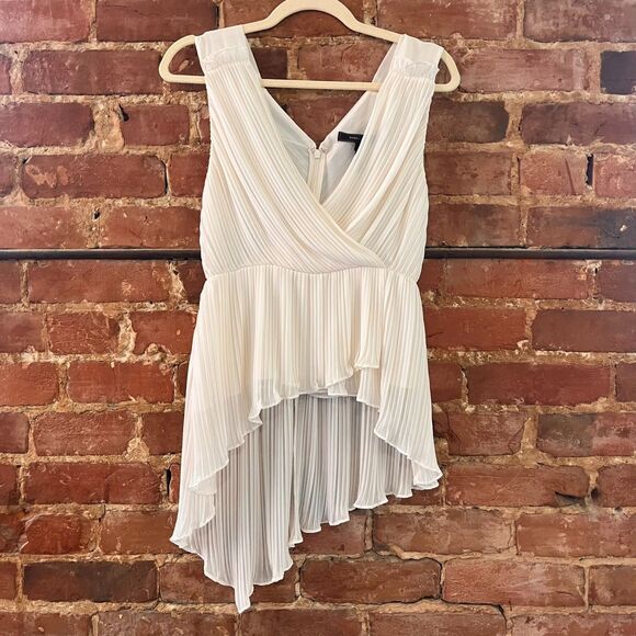 BCBG MAX AZRIA Asymmetrical Pleated Faux Wrap Top Size XS - Picture 1 of 6